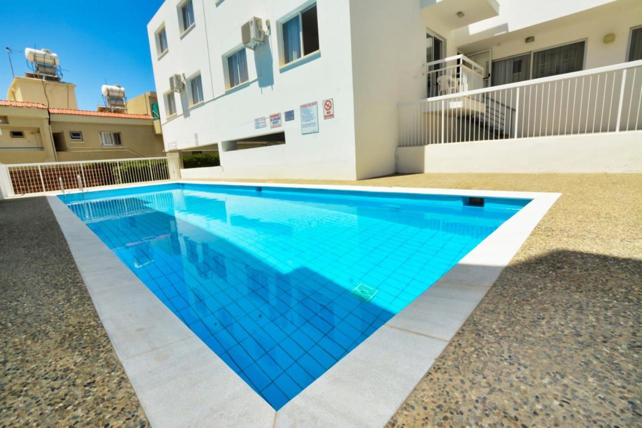 Barbara Hotel Apts Ayia Napa Bagian luar foto